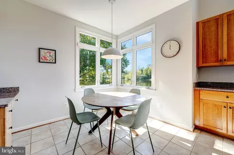 Dining - 1472 Waterfront Rd, Reston, VA 20194 photo 5 of 5