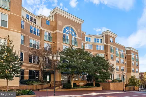 12001 Market St #226, Reston, VA 20190