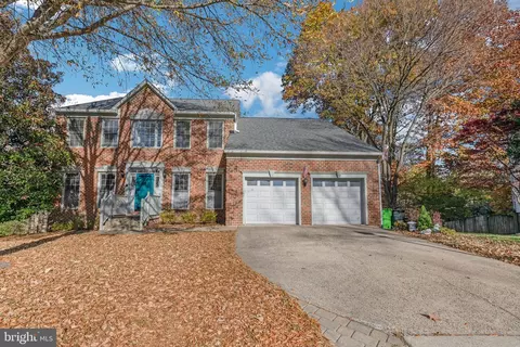 13501 Portage Pl, Centreville, VA 20120