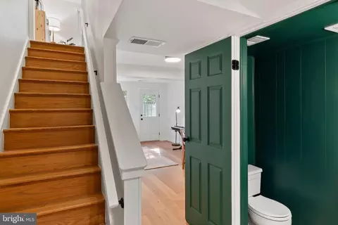 Entry Way - 8028 Grandview Ct, Springfield, VA 22153 photo 7 of 8