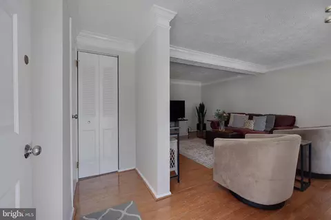1638 Barnstead Dr, Reston, VA 20194 photo 2
