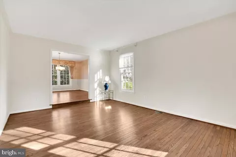 2321 Staley Rd, Reston, VA 20191 photo 4