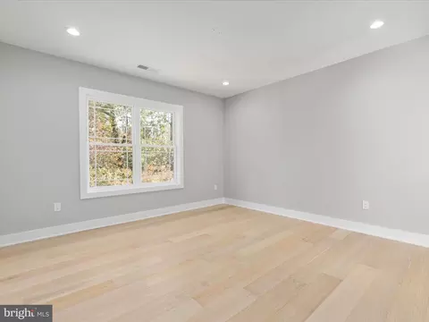 9727 Maury Rd, Fairfax, VA 22032 photo 38