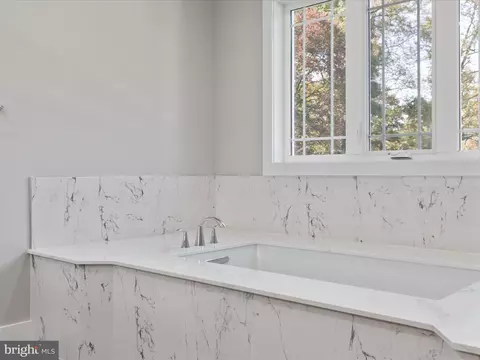 9727 Maury Rd, Fairfax, VA 22032 photo 34