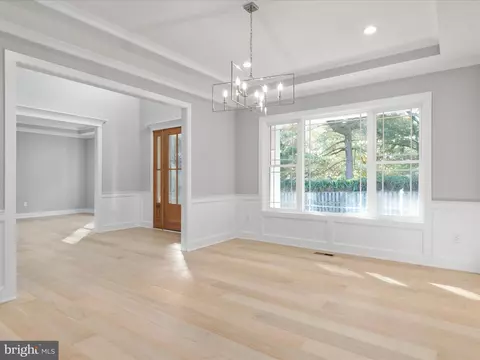 9727 Maury Rd, Fairfax, VA 22032 photo 5