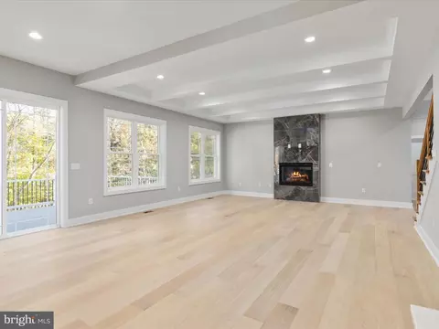 9727 Maury Rd, Fairfax, VA 22032 photo 7