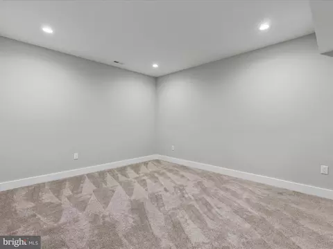 9727 Maury Rd, Fairfax, VA 22032 photo 55