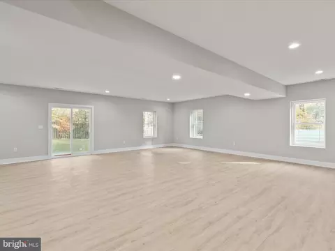 9727 Maury Rd, Fairfax, VA 22032 photo 51