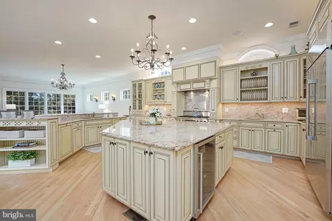 1493 Evans Farm Dr, Mclean, VA 22101 photo 13