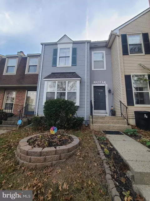 13687 Water Springs Ct, Centreville, VA 20121