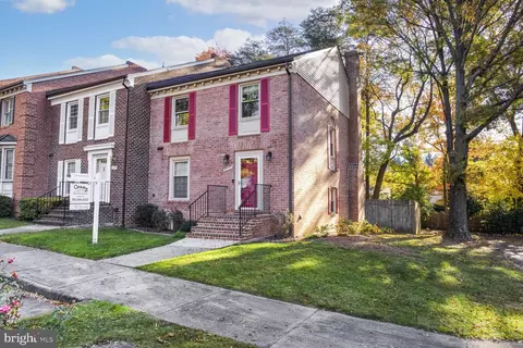 4499 Morning Wind Ct, Annandale, VA 22003