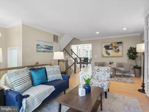 6088 Joust Ln, Alexandria, VA 22315