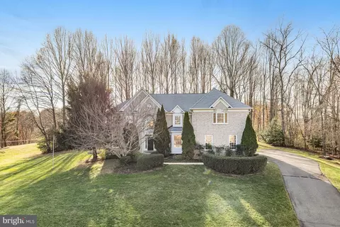 11001 Green Branch Ct, Great Falls, VA 22066