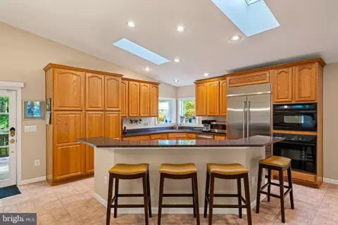 7006 Elkton Dr, Springfield, VA 22152 photo 14