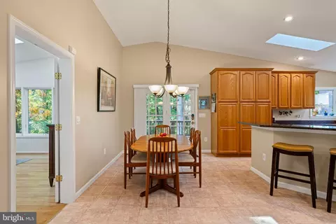 7006 Elkton Dr, Springfield, VA 22152 photo 18