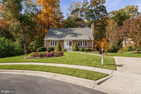 7006 Elkton Dr, Springfield, VA 22152 photo 3