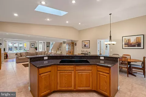 7006 Elkton Dr, Springfield, VA 22152 photo 17