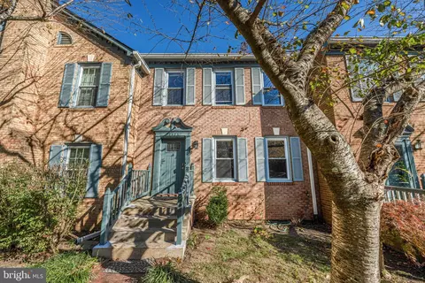12486 Sweet Leaf Ter, Fairfax, VA 22033
