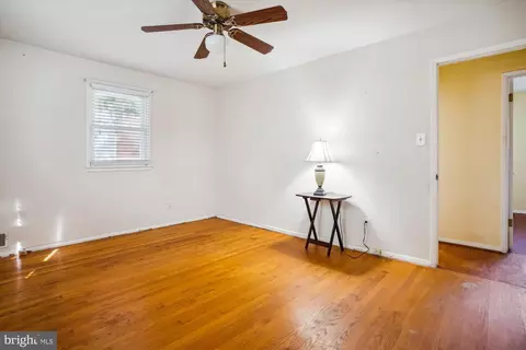 5406 Nutting Dr, Springfield, VA 22151 photo 13