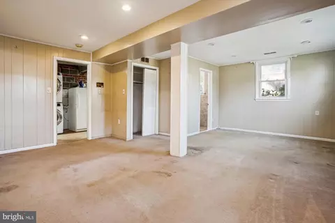 5406 Nutting Dr, Springfield, VA 22151 photo 24