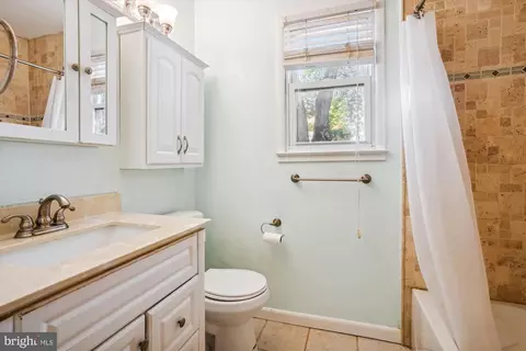 5406 Nutting Dr, Springfield, VA 22151 photo 16