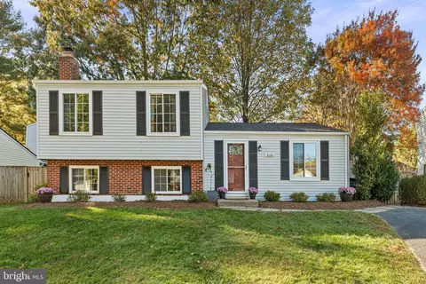 6110 Wilmington Dr, Burke, VA 22015