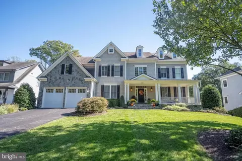 621 Welles St SE, Vienna, VA 22180