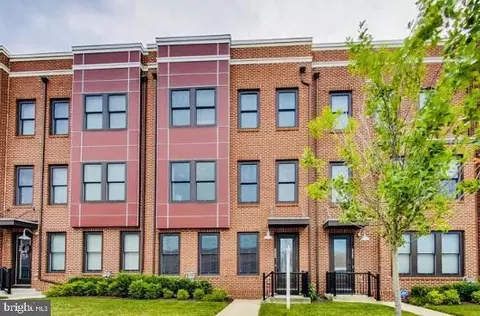 8365 Sallyport St, Lorton, VA 22079