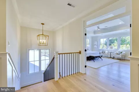 Entry Way - 1511 Smith St, Mclean, VA 22101 photo 5 of 5