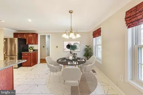 6066 Guildhall Ct, Burke, VA 22015 photo 6