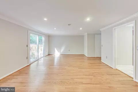 6066 Guildhall Ct, Burke, VA 22015 photo 12