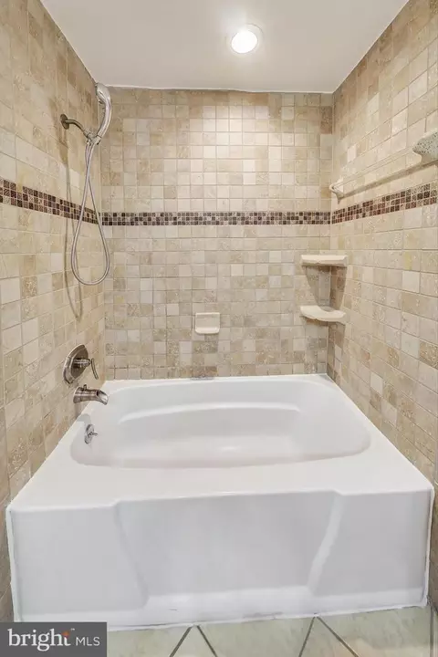 6066 Guildhall Ct, Burke, VA 22015 photo 27