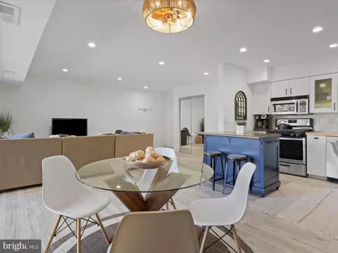7829 Enola St #102, Mclean, VA 22102