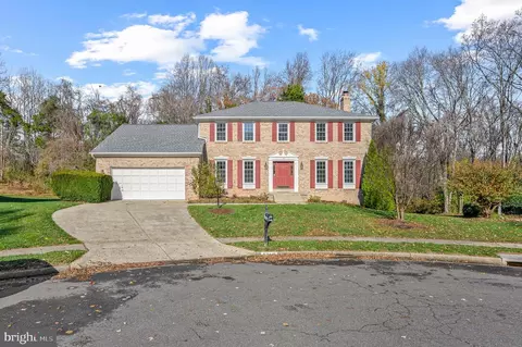 9815 Dansk Ct, Fairfax, VA 22032