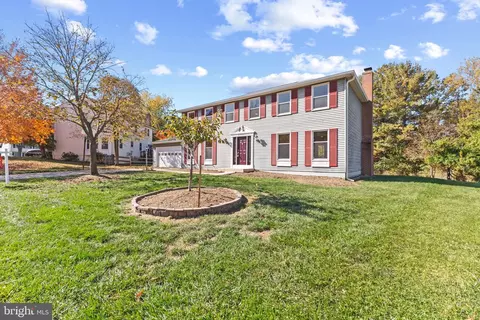 2329 Darius Ln, Reston, VA 20191