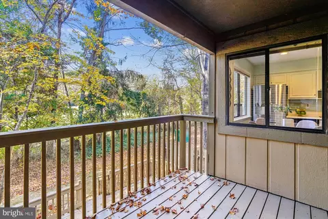 2190 Glencourse Ln, Reston, VA 20191 photo 17