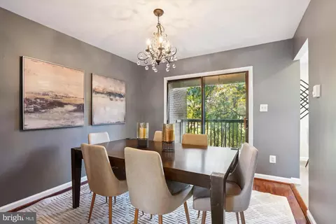 2190 Glencourse Ln, Reston, VA 20191 photo 9