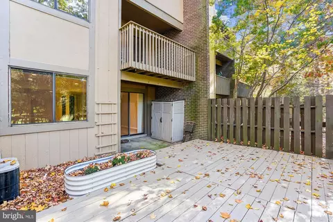 2190 Glencourse Ln, Reston, VA 20191 photo 31