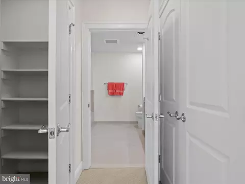Entry Way - 1450 Emerson Ave #G01, Mclean, VA 22101 photo 1 of 4
