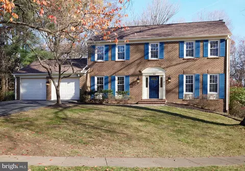 11802 Grey Birch Pl, Reston, VA 20191