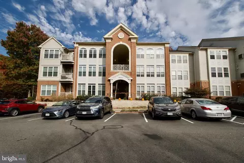 6612 Netties Ln #F, Alexandria, VA 22315