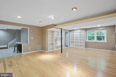 7582 Seabrook Ln, Springfield, VA 22153 photo 26