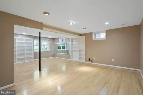 7582 Seabrook Ln, Springfield, VA 22153 photo 25