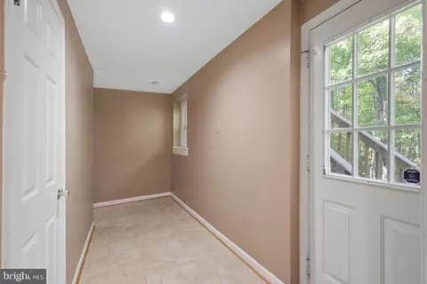 7582 Seabrook Ln, Springfield, VA 22153 photo 29