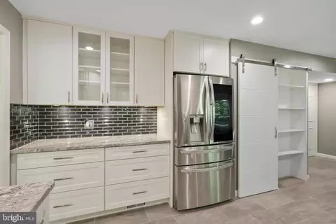7582 Seabrook Ln, Springfield, VA 22153 photo 17