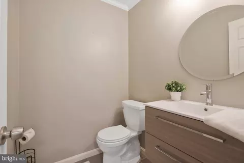 7582 Seabrook Ln, Springfield, VA 22153 photo 22