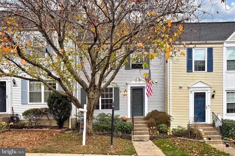6635 Rockleigh Way, Alexandria, VA 22315