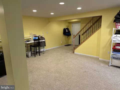 1588 Forest Villa Ln, Mclean, VA 22101 photo 50