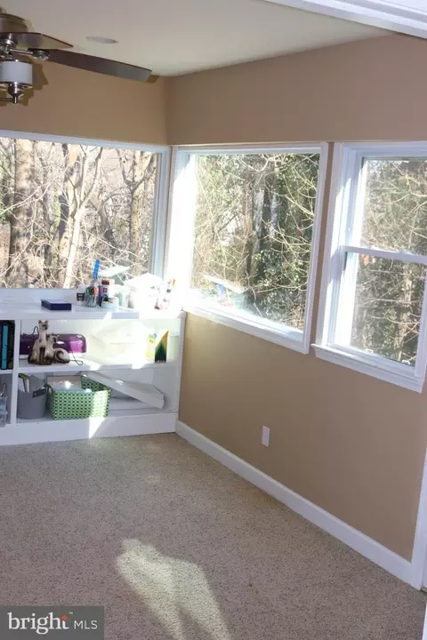 1588 Forest Villa Ln, Mclean, VA 22101 photo 35