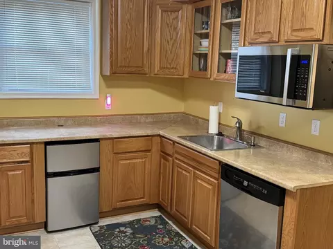 1588 Forest Villa Ln, Mclean, VA 22101 photo 56
